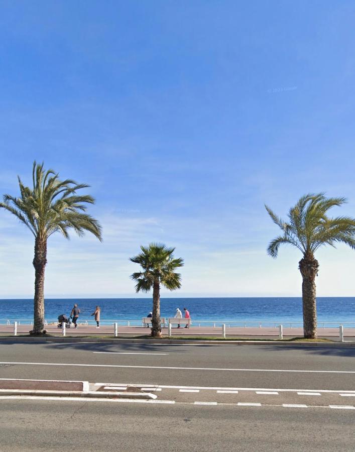 Nissa Bella Seafont / Promenade Des Appartement *